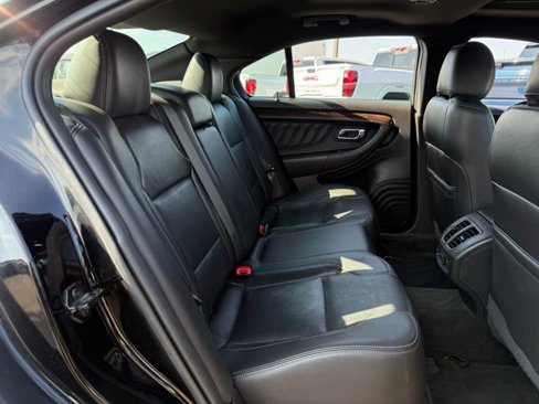 Used 2017 Ford Taurus Limited image 22