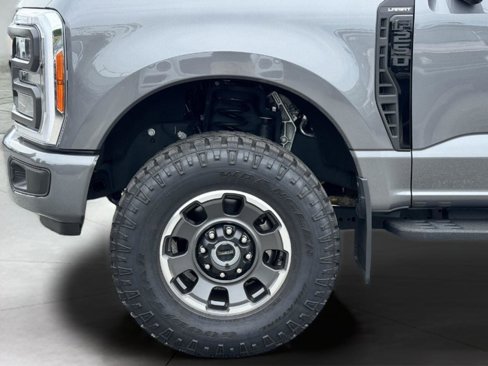 Used 2023 Ford F250 Lariat w/ Tremor Off-Road Package image 59
