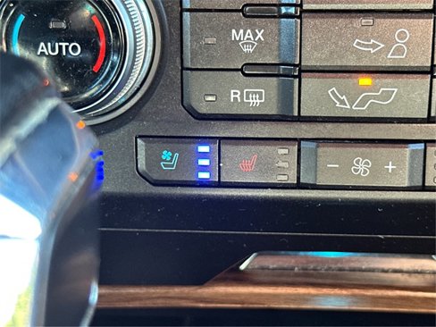 Used 2019 Ford F150 Lariat w/ Equipment Group 502A Luxury image 27