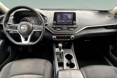 Used 2022 Nissan Altima 2.5 SV image 16