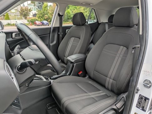 Used 2023 Hyundai Venue SEL image 22