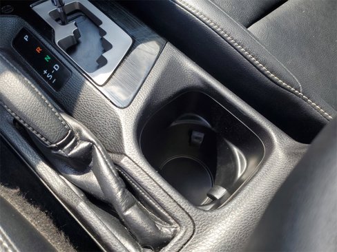 Used 2016 Toyota RAV4 Limited image 34