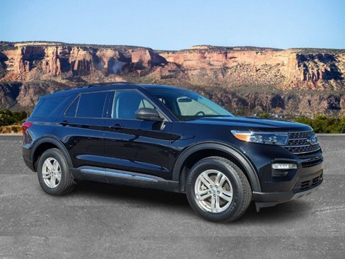 Certified 2023 Ford Explorer XLT w/ Equipment Group 202A image 1