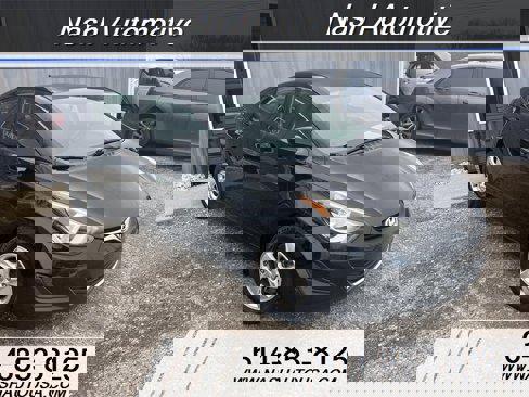 Used 2014 Hyundai Elantra SE image 2
