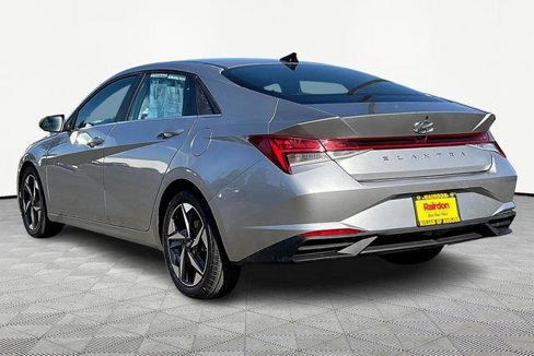 Used 2021 Hyundai Elantra SEL w/ Convenience + Premium Package image 11