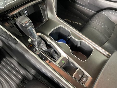 Certified 2018 Honda Accord EX-L image 9