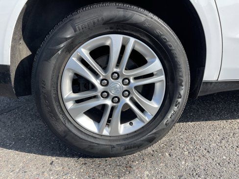 Used 2019 Buick Enclave Essence image 17