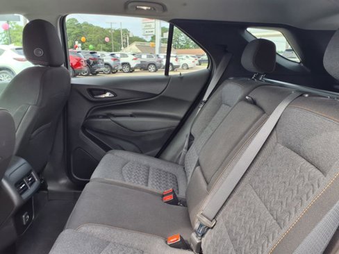Used 2022 Chevrolet Equinox LT w/ Driver Convenience Package image 7