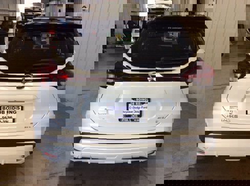 Used 2024 Nissan Kicks SR image 4