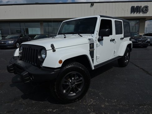 Used 2018 Jeep Wrangler Unlimited Sport image 2