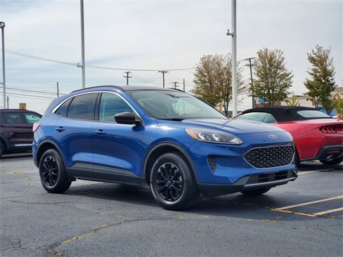 Used 2022 Ford Escape SE w/ Convenience Package image 2