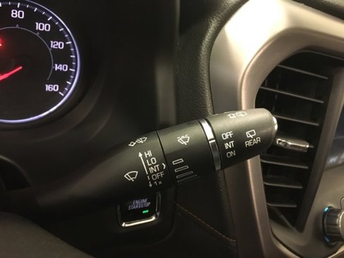 Used 2017 GMC Acadia SLE w/ Driver Alert Package I image 31