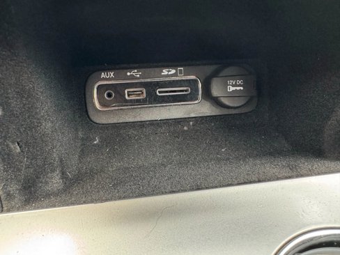 Used 2015 Jeep Grand Cherokee Altitude image 41