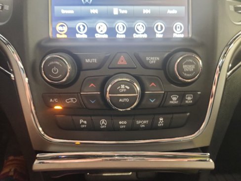 Used 2018 Jeep Grand Cherokee Overland image 18