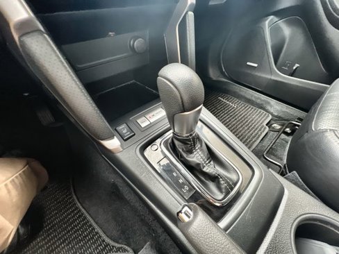 Used 2017 Subaru Forester 2.5i Touring image 19