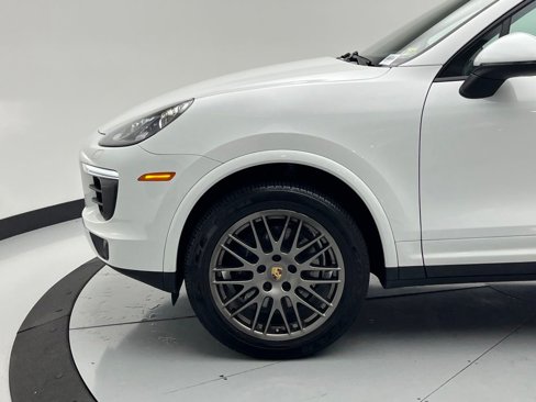 Used 2017 Porsche Cayenne Platinum Edition image 51