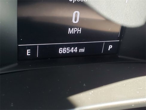 Used 2018 GMC Terrain SLE w/ Driver Convenience Package image 17