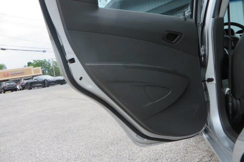 Used 2014 Chevrolet Spark LT image 33