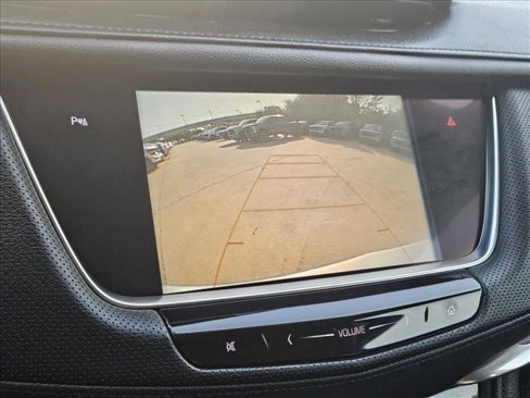 Used 2018 Cadillac XT5 Luxury image 14