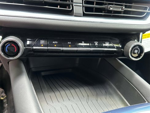 Used 2024 Chevrolet Equinox EV LT w/ Active Safety Package 3 image 23