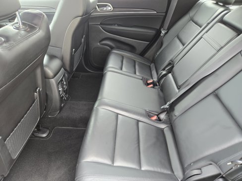 Used 2021 Jeep Grand Cherokee Limited w/ Sun & Sound Group image 27