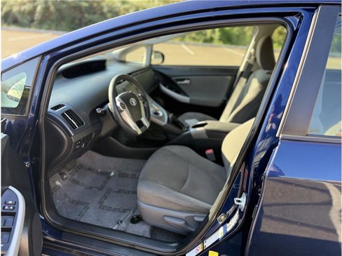 Used 2013 Toyota Prius Two image 22