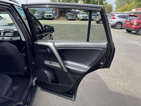 Used 2016 Toyota RAV4 XLE image 15