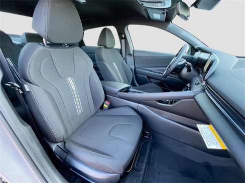 New 2025 Hyundai Elantra SEL image 26