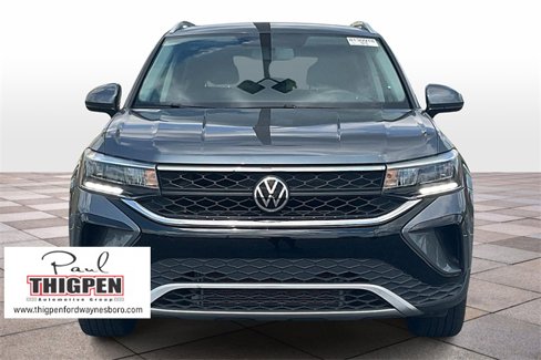 Used 2022 Volkswagen Taos SE image 3