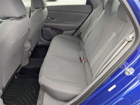 Used 2023 Hyundai Elantra SEL w/ Convenience Package image 31