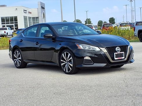 Used 2019 Nissan Altima 2.5 SR w/ SR Premium Package image 1