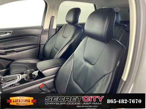 Used 2016 Ford Edge Titanium image 10