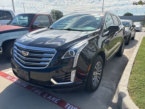 Used 2018 Cadillac XT5 Luxury image 1