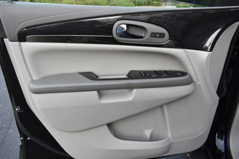 Used 2016 Buick Enclave Leather w/ Trailering Package image 17