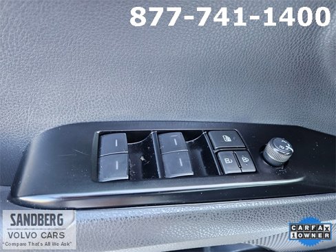 Used 2025 Toyota Camry Hybrid image 16