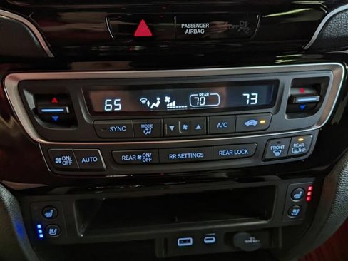 Certified 2025 Honda Ridgeline Black Edition image 22