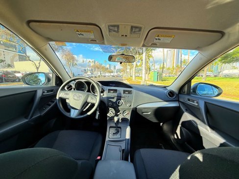 Used 2012 MAZDA MAZDA3 i Touring image 10
