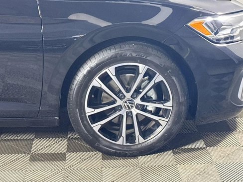 Certified 2024 Volkswagen Jetta Sport image 23