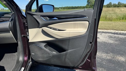 Used 2018 Buick Enclave Premium image 18