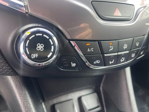 Used 2018 Chevrolet Cruze LT w/ Convenience Package image 23
