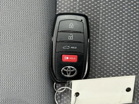 Used 2025 Toyota Corolla SE image 30