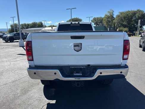 Used 2015 RAM 3500 SLT w/ Luxury Group image 4