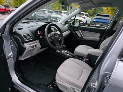Used 2016 Subaru Forester 2.5i w/ Alloy Wheel Package image 14
