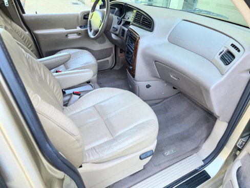 Used 1999 Ford Windstar SEL image 12
