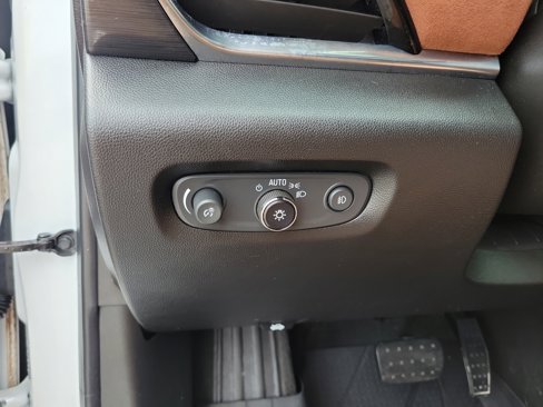Used 2019 Chevrolet Traverse High Country w/ LPO, Floor Liner Package image 14