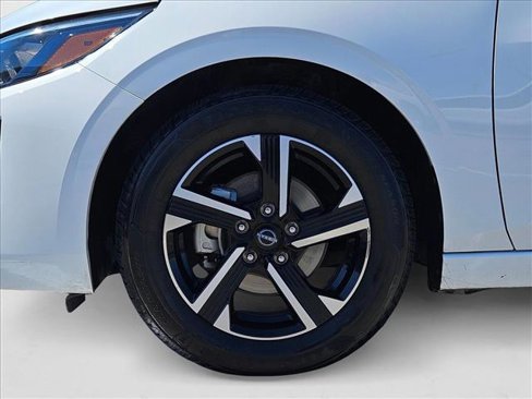 Used 2024 Nissan Sentra SV image 23