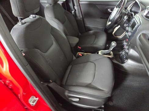 Used 2017 Jeep Renegade Latitude w/ Cold Weather Group image 30