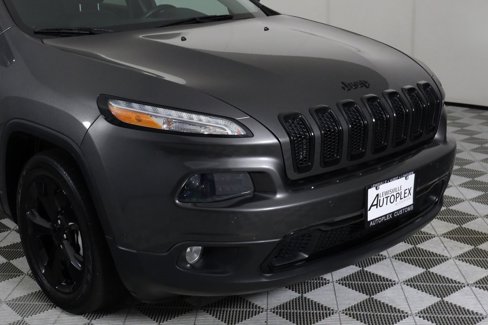 Used 2018 Jeep Cherokee Limited w/ Technology Group image 43