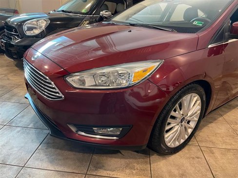 Used 2017 Ford Focus Titanium w/ Titanium Technology Package image 62