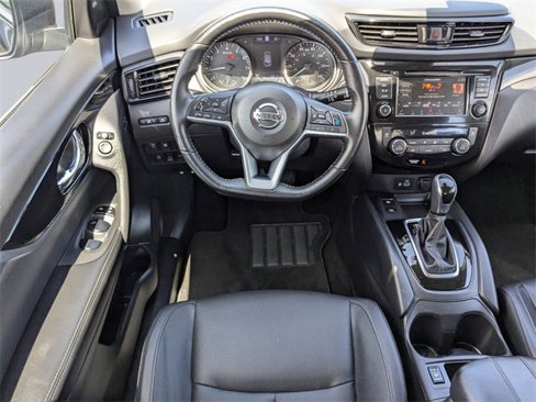Used 2022 Nissan Rogue Sport SL w/ Premium Package image 18